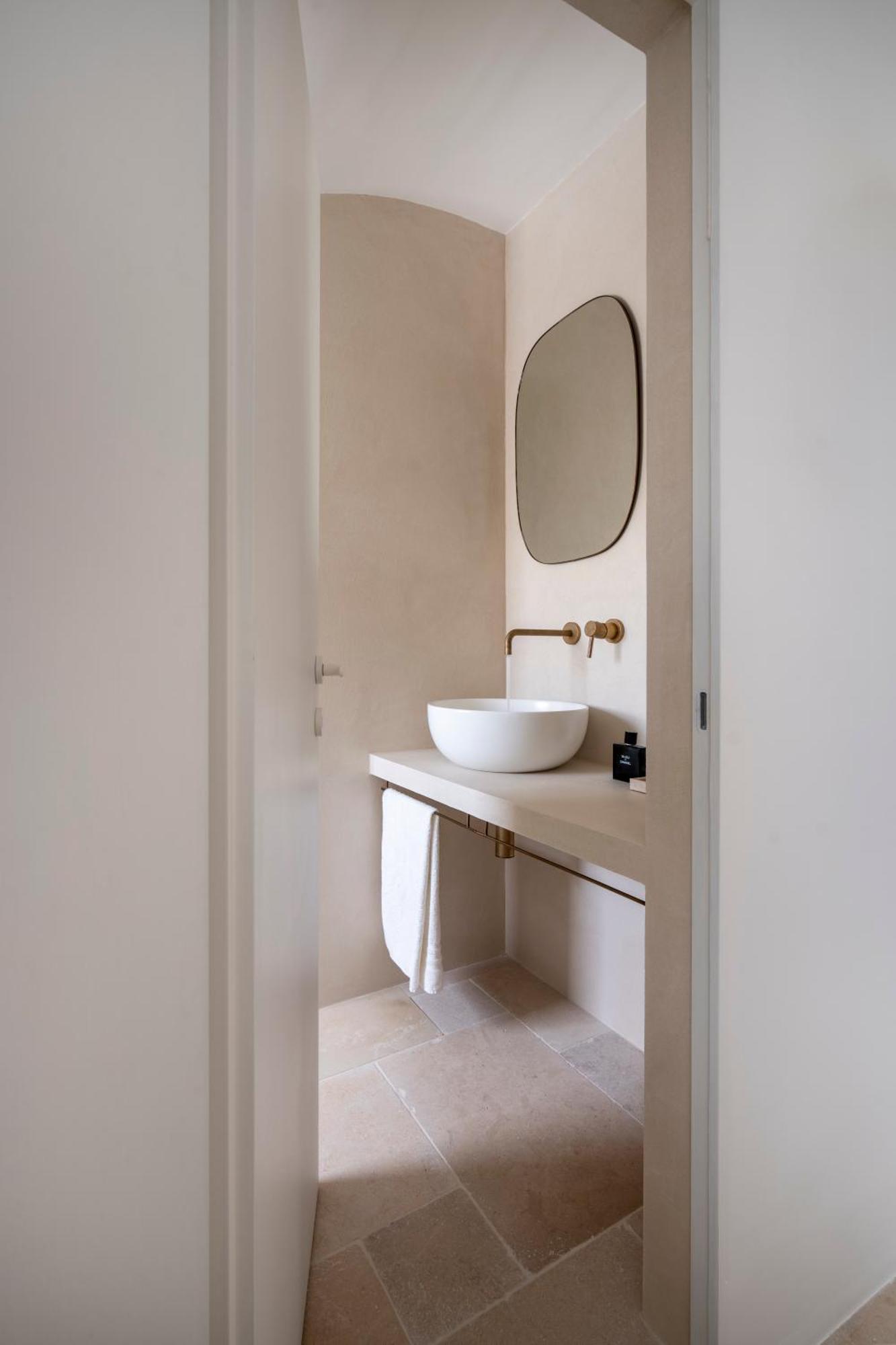 Casa U Burie, Casa Design Con Terrazza Panoramica E Jacuzzi Apartment ชิสแตร์นีโน ภายนอก รูปภาพ